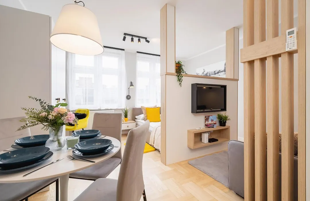 Apartamenty Warszauera z Klimatyzacją na Krakowskim Kazimierzu by Noclegi Renters-1