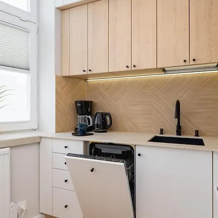 Apartamenty Warszauera z Klimatyzacją na Krakowskim Kazimierzu by Noclegi Renters-2